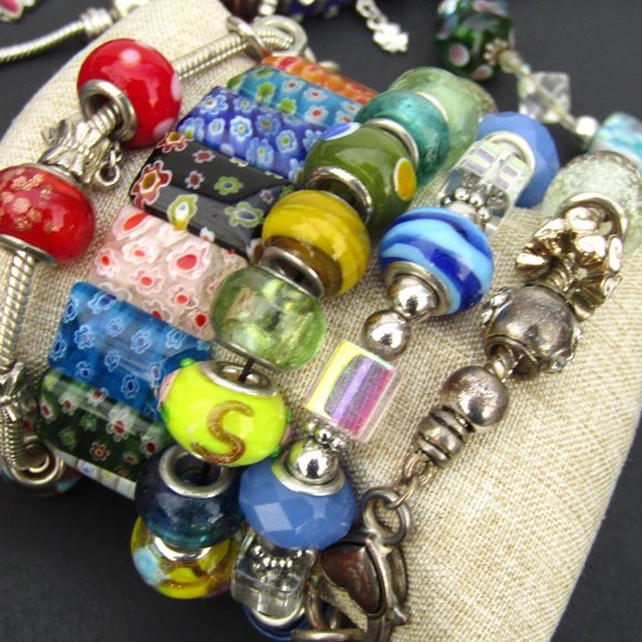 Charm Bracelet Lot of 8 Glass Beads Pandora Brighton - Picture 2 of 7
